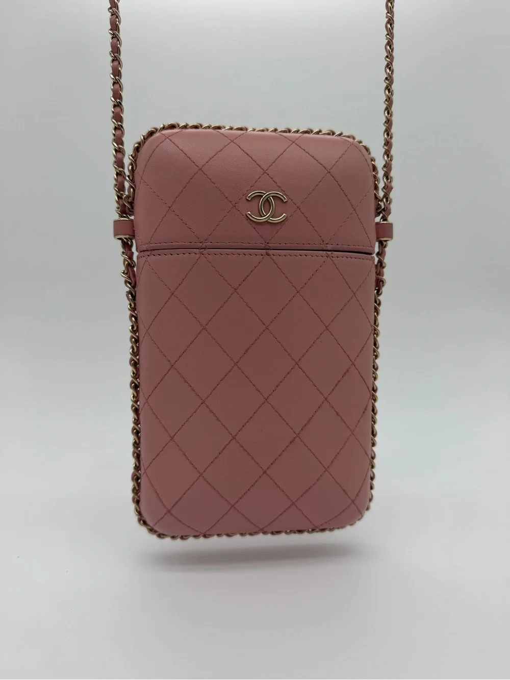 CHANEL Quilted Leather Crossbody Phone Bag in Dusty Pink with Gold Hardware